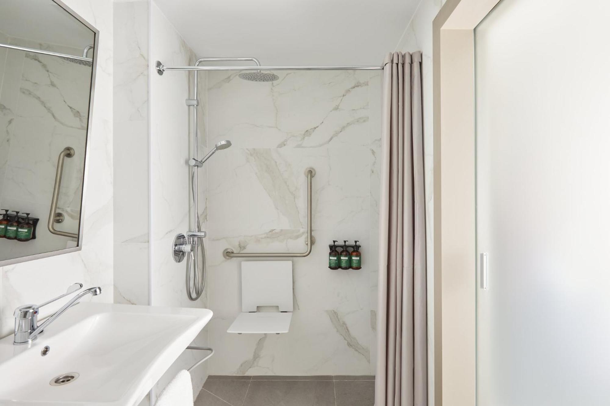 Crowne Plaza Madrid - Centre Retiro By Ihg Ξενοδοχείο Εξωτερικό φωτογραφία